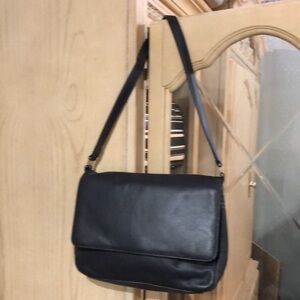 Jones New York shoulder bag